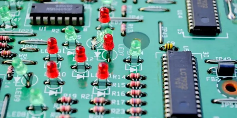 un transistor interrumpe y controla la velocidad de ventilador - Cuál es la función de los transistores
