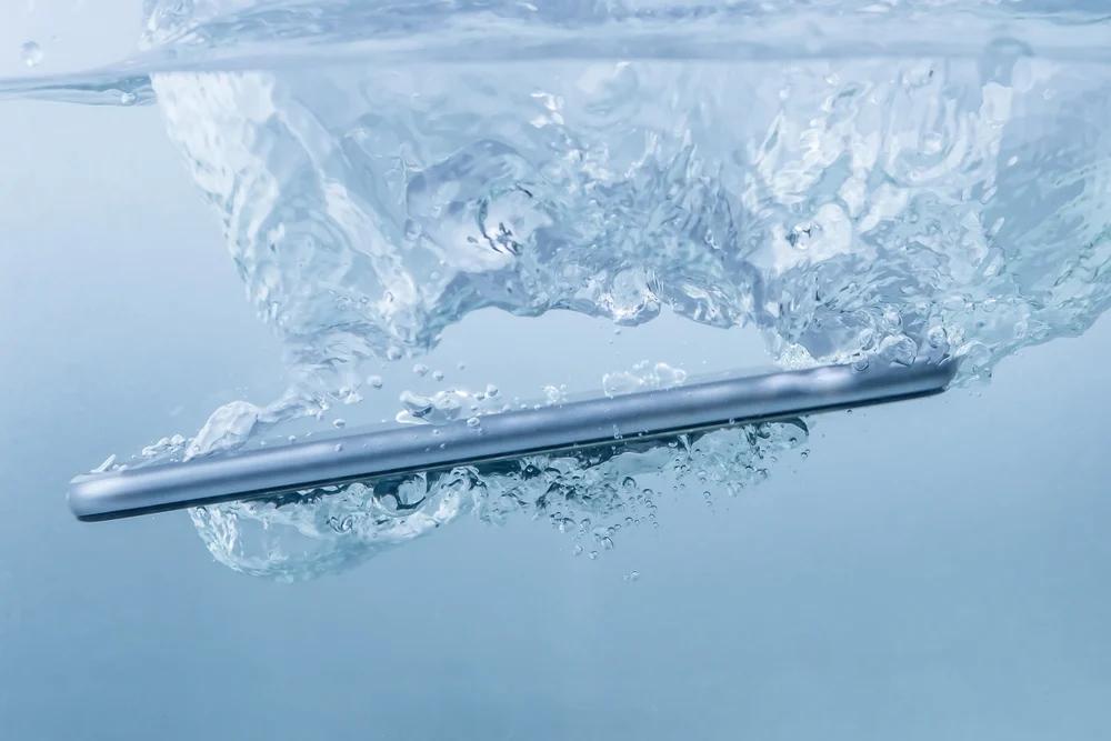 Cómo Revivir un Celular Mojado: Guía Completa y Consejos Esenciales - Cuando un celular se cae al agua tiene arreglo celular mojado ventilador - Cuando un celular se cae al agua tiene arreglo