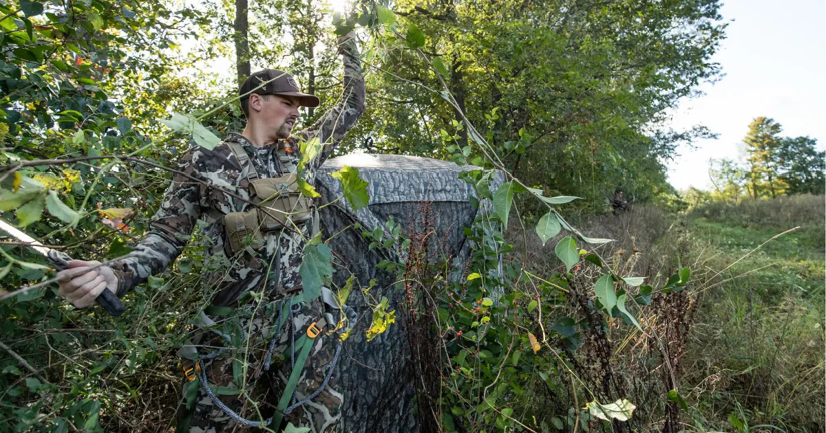 Ventilación del escondite de ciervos: Consejos para una caza exitosa - How do you stay hidden in a deer blind deer blind ventilation - How do you stay hidden in a deer blind