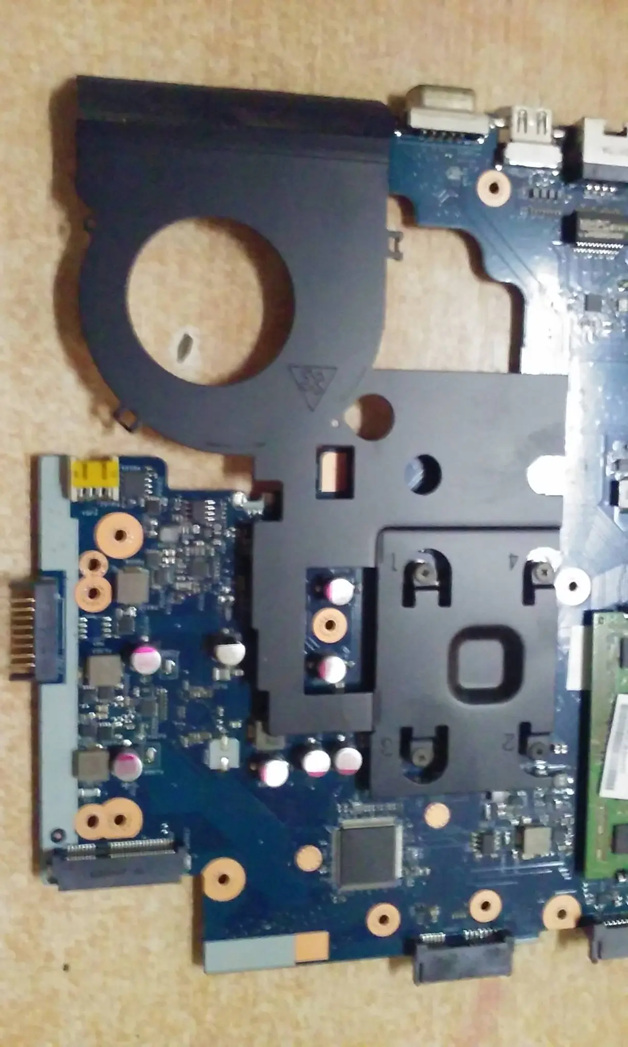 notebook no traen cooler ventilador - Las computadoras portátiles tienen ventiladores incorporados