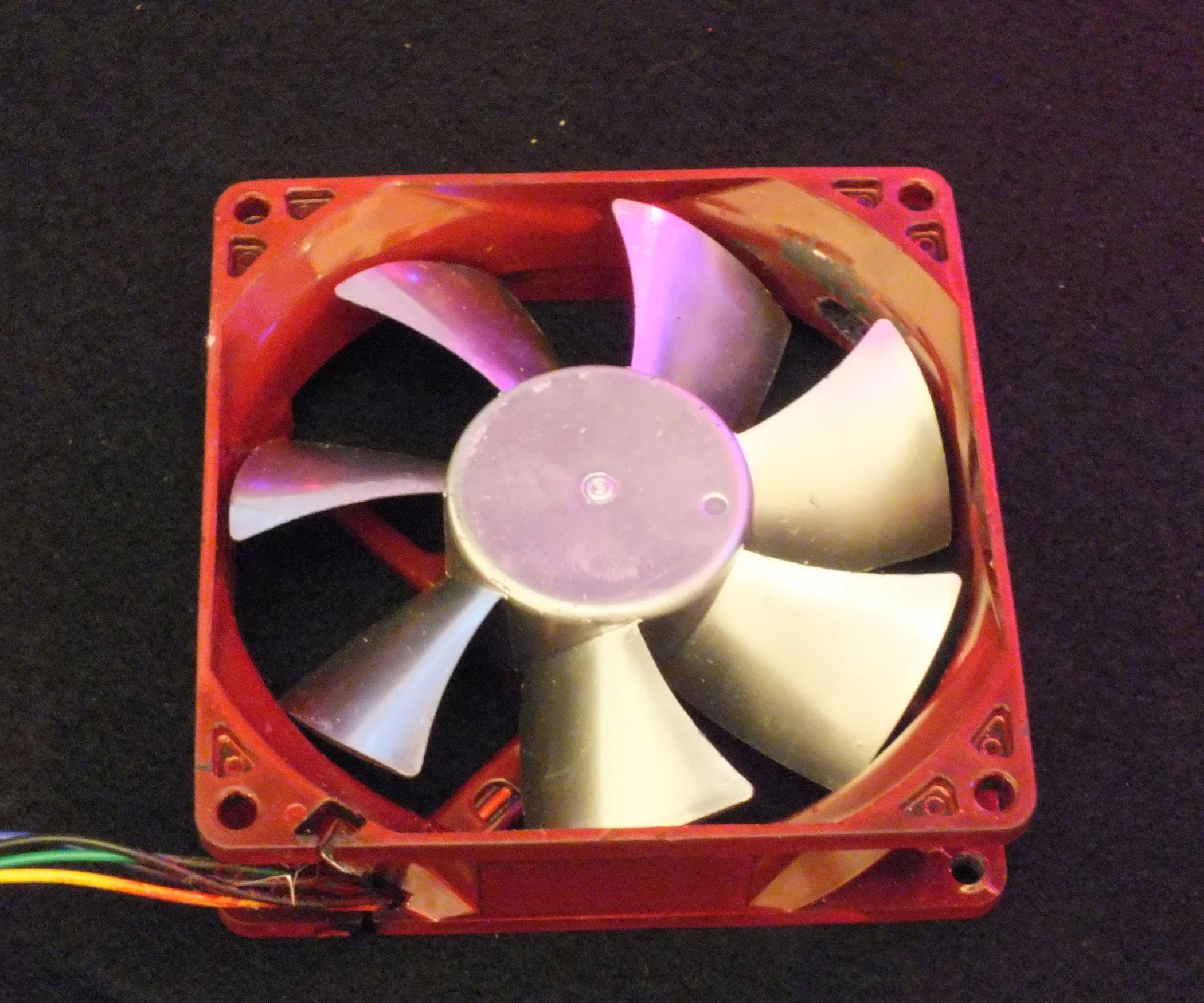 Cómo Pintar las Aspas de un Ventilador de Techo: Guía Completa y Consejos - Puedo pintar el ventilador de mi PC pintar aspas de ventilador - Puedo pintar el ventilador de mi PC