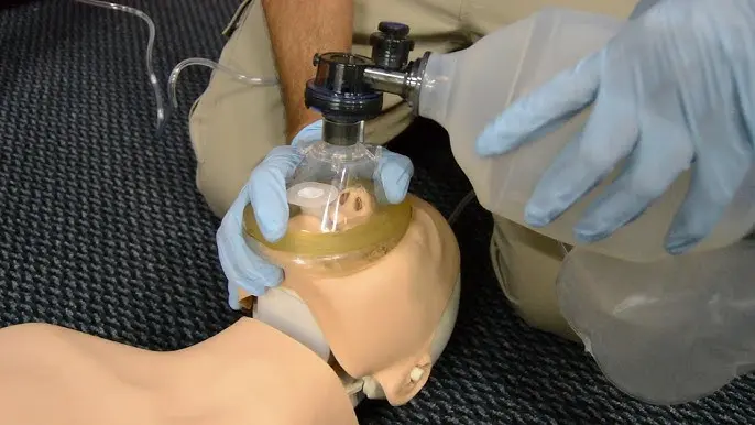 Cuándo Asistir Ventilaciones con Bolsa Máscara en la Evaluación Primaria - Qué acciones son apropiadas al proporcionar ventilación con bolsa y máscara para 1 persona cuando asistir ventilaciones con bolsa mascara en la evaluacion primaria - Qué acciones son apropiadas al proporcionar ventilación con bolsa y máscara para 1 persona