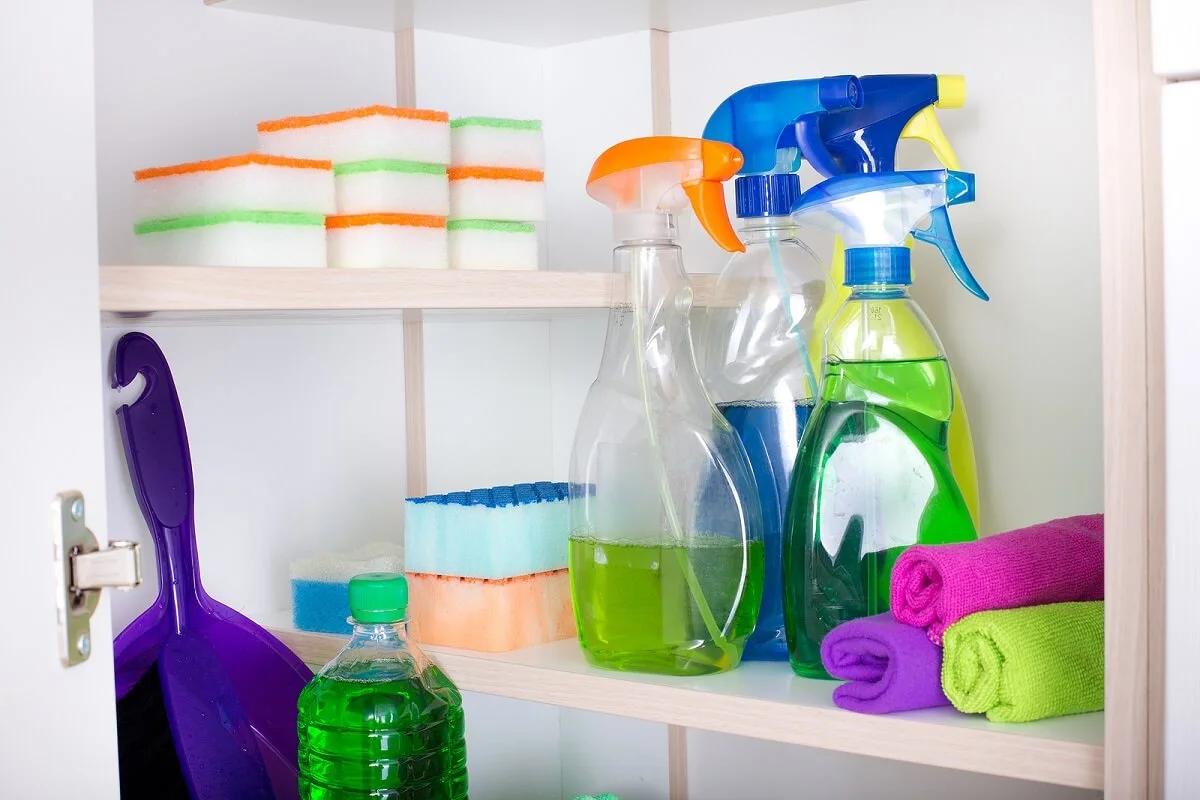 Almacenamiento Seguro de Plaguicidas: Protegiendo a tu Familia y al Medio Ambiente - Qué condiciones debe tener el lugar para el almacenamiento de los plaguicidas almacenar en lugar ventilado alejado de niños - Qué condiciones debe tener el lugar para el almacenamiento de los plaguicidas