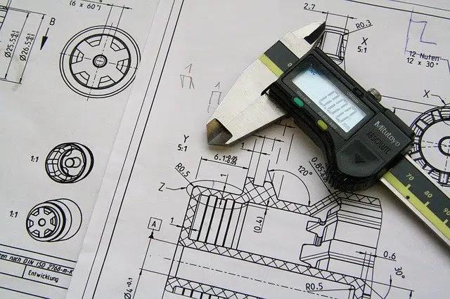 Dibujo Técnico de Bomba Cerca del Ventilador: Estructura Interna - Qué es un plano mecánico dibujo tecnico de bomba que esta cerca al ventilador - Qué es un plano mecánico